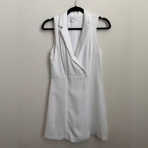 Bcbg sleeveless collar dress